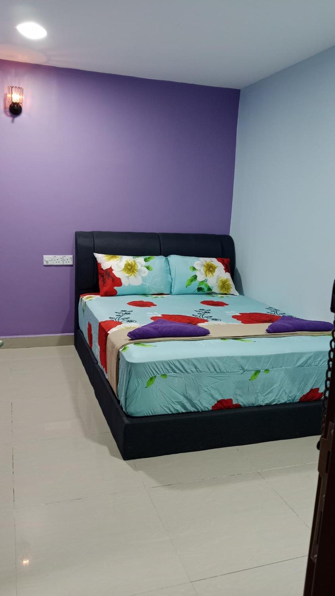 Nilai H2 Hotel Exterior foto